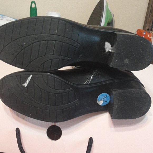 Boots - Picture 3 of 4